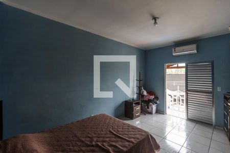 Casa à venda com 250m², 3 quartos e 2 vagas Casa à venda com 250m², 3 quartos e 2 vagasSuíte 1