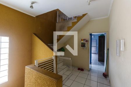 Casa à venda com 250m², 3 quartos e 2 vagas Casa à venda com 250m², 3 quartos e 2 vagasCorredor