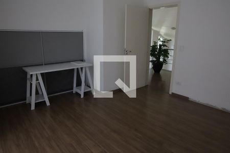 Casa de condomínio para alugar com 492m², 4 quartos e 4 vagasQuarto 2