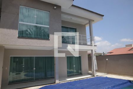 Casa de condomínio para alugar com 492m², 4 quartos e 4 vagasPiscina