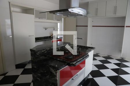 Casa de condomínio para alugar com 492m², 4 quartos e 4 vagasCozinha