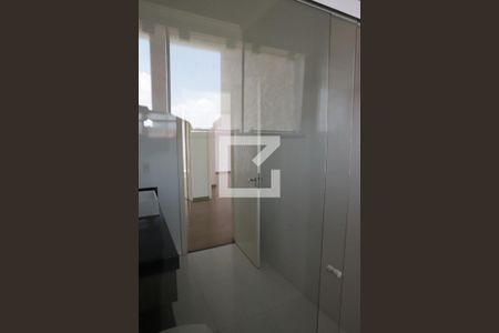 Casa de condomínio para alugar com 492m², 4 quartos e 4 vagasBanheiro 4