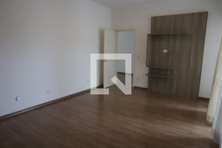 Casa de condomínio para alugar com 492m², 4 quartos e 4 vagasSuíte