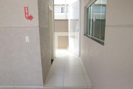 Casa de condomínio para alugar com 492m², 4 quartos e 4 vagasCorredor