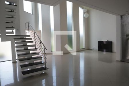 Sala de casa de condomínio para alugar com 4 quartos, 492m² em Jardim Residencial Suzano, Suzano