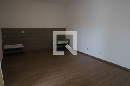 Casa de condomínio para alugar com 492m², 4 quartos e 4 vagasSuíte