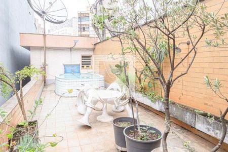 Casa à venda com 246m², 4 quartos e 2 vagasJardim