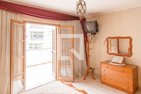 Casa à venda com 246m², 4 quartos e 2 vagasQuarto 3 -Suite