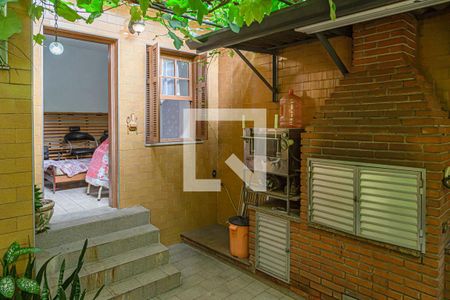 Casa à venda com 246m², 4 quartos e 2 vagasChurrasqueira