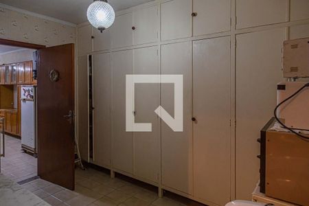 Casa à venda com 246m², 4 quartos e 2 vagasÁrea de Serviço