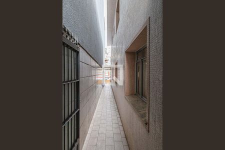 Casa à venda com 246m², 4 quartos e 2 vagasCorredor