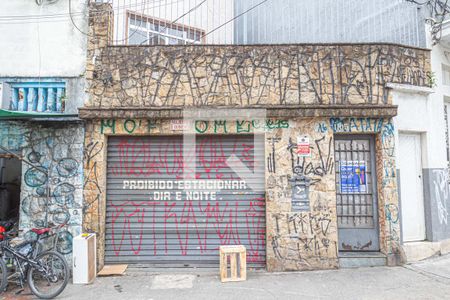 Casa à venda com 246m², 4 quartos e 2 vagasFachada