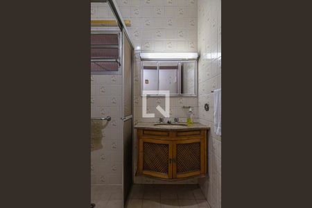 Casa à venda com 246m², 4 quartos e 2 vagasBanheiro 2