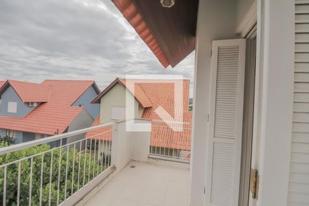 Casa de condomínio para alugar com 250m², 3 quartos e 2 vagasVaranda