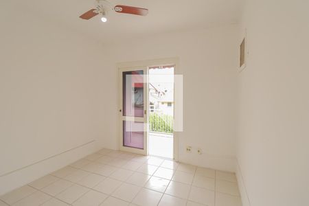 Casa de condomínio para alugar com 250m², 3 quartos e 2 vagasQuarto 1