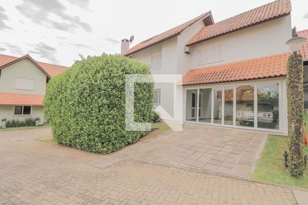 Casa de condomínio para alugar com 250m², 3 quartos e 2 vagasFachada
