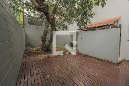 Casa de condomínio para alugar com 250m², 3 quartos e 2 vagasÁrea Externa