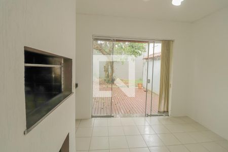 Casa de condomínio para alugar com 250m², 3 quartos e 2 vagasÁrea Externa