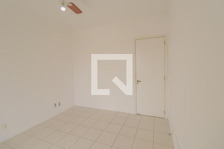 Casa de condomínio para alugar com 250m², 3 quartos e 2 vagasQuarto 1