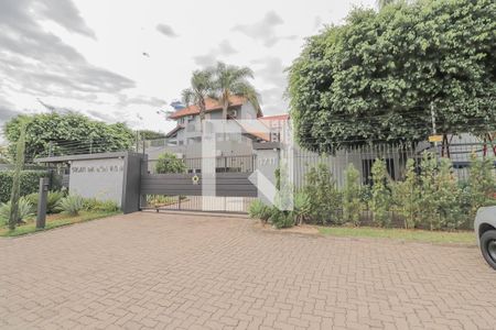 Casa de condomínio para alugar com 250m², 3 quartos e 2 vagasFachada