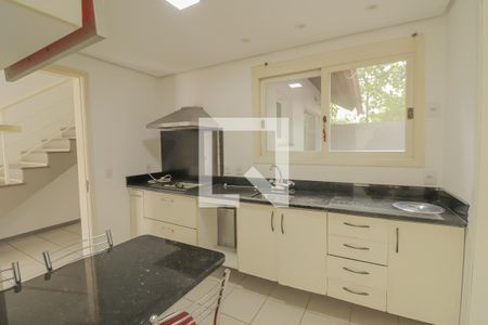 Casa de condomínio para alugar com 250m², 3 quartos e 2 vagasCozinha