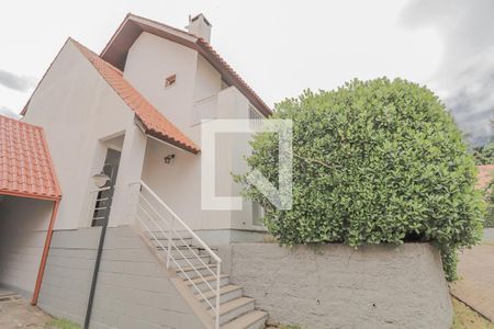 Casa de condomínio para alugar com 250m², 3 quartos e 2 vagasFachada