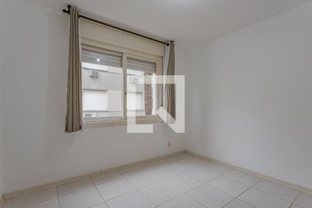 Quarto de apartamento para alugar com 1 quarto, 45m² em Jardim do Salso, Porto Alegre