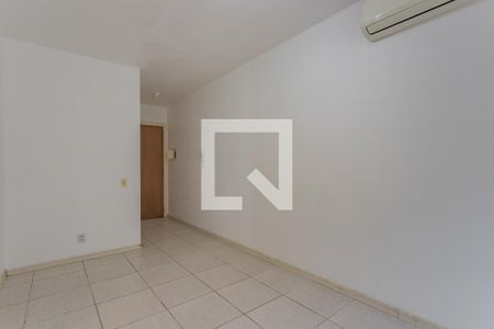 Sala de apartamento para alugar com 1 quarto, 45m² em Jardim do Salso, Porto Alegre