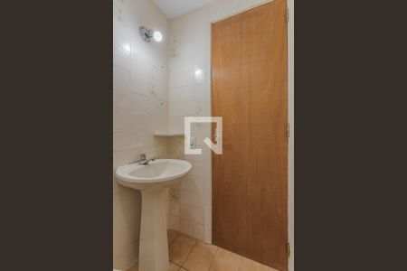 Banheiro de apartamento para alugar com 1 quarto, 45m² em Jardim do Salso, Porto Alegre