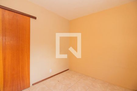 Quarto 2 de apartamento para alugar com 2 quartos, 60m² em Rubem Berta, Porto Alegre