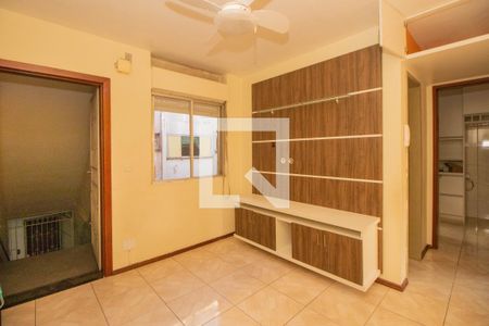 Sala de apartamento para alugar com 2 quartos, 60m² em Rubem Berta, Porto Alegre