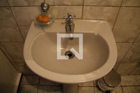 Casa à venda com 177m², 3 quartos e 2 vagasBanheiro Social