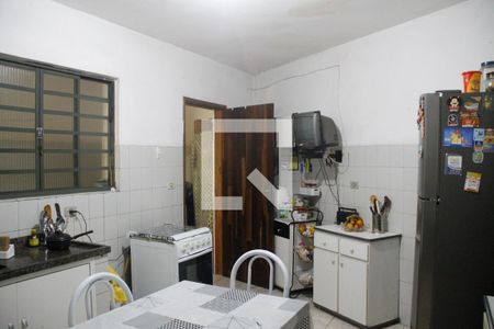 Casa à venda com 177m², 3 quartos e 2 vagasCozinha