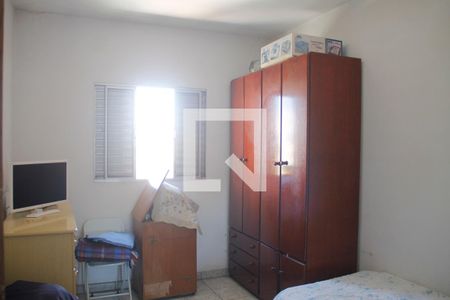 Casa à venda com 177m², 3 quartos e 2 vagasQuarto 2