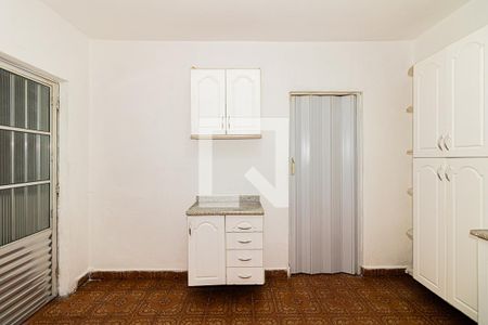 Casa para alugar com 55m², 1 quarto e 2 vagas Casa para alugar com 55m², 1 quarto e 2 vagasCozinha