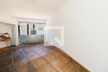 Casa para alugar com 55m², 1 quarto e 2 vagas Casa para alugar com 55m², 1 quarto e 2 vagasGaragem