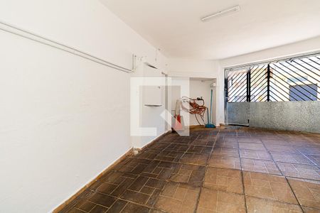 Casa para alugar com 55m², 1 quarto e 2 vagas Casa para alugar com 55m², 1 quarto e 2 vagasGaragem