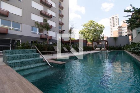 Apartamento para alugar com 39m², 1 quarto e 1 vaga Apartamento para alugar com 39m², 1 quarto e 1 vagaÁrea comum - Piscina