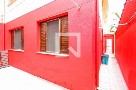 Casa à venda com 104m², 3 quartos e 2 vagasQuintal