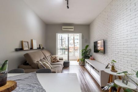 Sala de apartamento para alugar com 2 quartos, 68m² em Ocian, Praia Grande