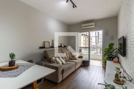 Sala de apartamento para alugar com 2 quartos, 68m² em Ocian, Praia Grande