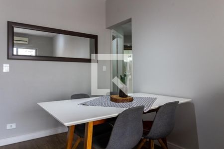 Detalhe da sala de apartamento para alugar com 2 quartos, 68m² em Ocian, Praia Grande