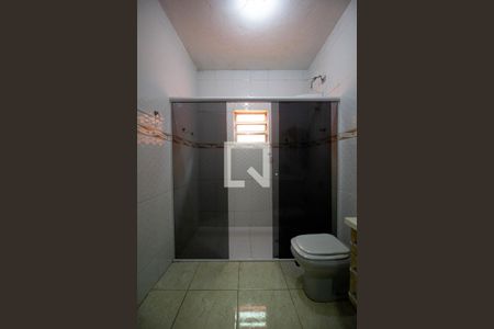 Casa para alugar com 82m², 2 quartos e 1 vaga Casa para alugar com 82m², 2 quartos e 1 vagaBanheiro