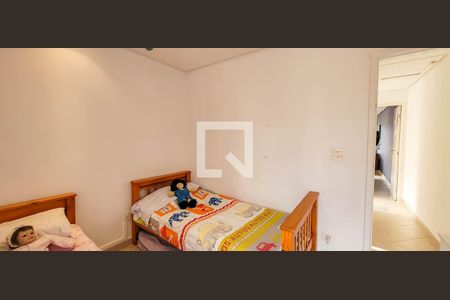 Casa à venda com 225m², 3 quartos e 3 vagas Casa à venda com 225m², 3 quartos e 3 vagasQuarto