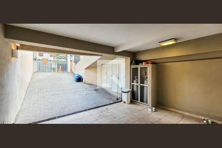 Casa à venda com 225m², 3 quartos e 3 vagas Casa à venda com 225m², 3 quartos e 3 vagasGaragem