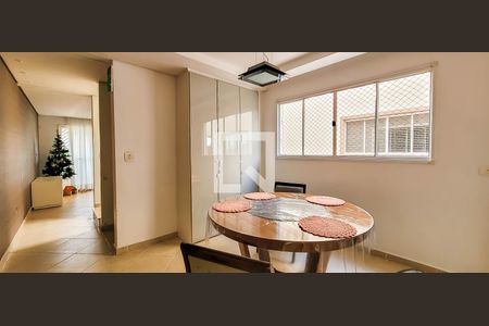Sala de Jantar de casa à venda com 3 quartos, 225m² em Jardim Ester, São Paulo