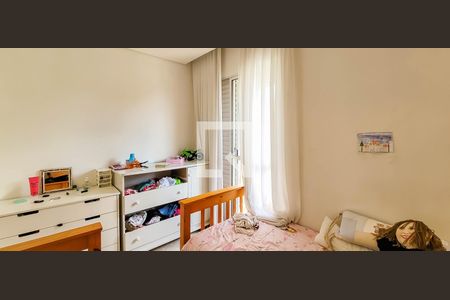 Casa à venda com 225m², 3 quartos e 3 vagas Casa à venda com 225m², 3 quartos e 3 vagasQuarto