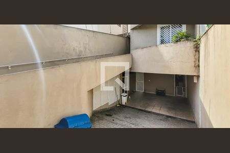 Casa à venda com 225m², 3 quartos e 3 vagas Casa à venda com 225m², 3 quartos e 3 vagasGaragem