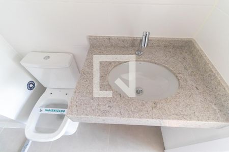 Banheiro de kitnet/studio para alugar com 1 quarto, 22m² em Jardim Paulistano, São Paulo