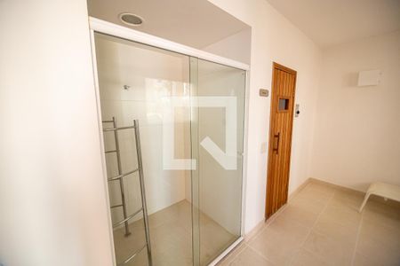 Apartamento à venda com 97m², 3 quartos e 2 vagas Apartamento à venda com 97m², 3 quartos e 2 vagasSauna